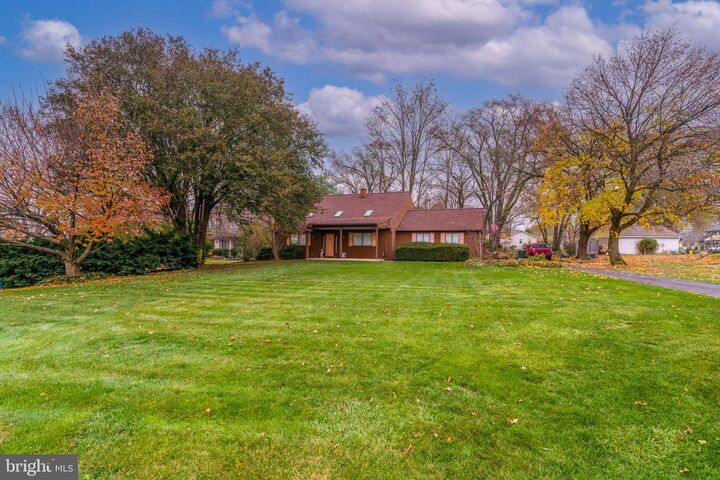 622 Shelley Court  Lititz PA 17543 photo