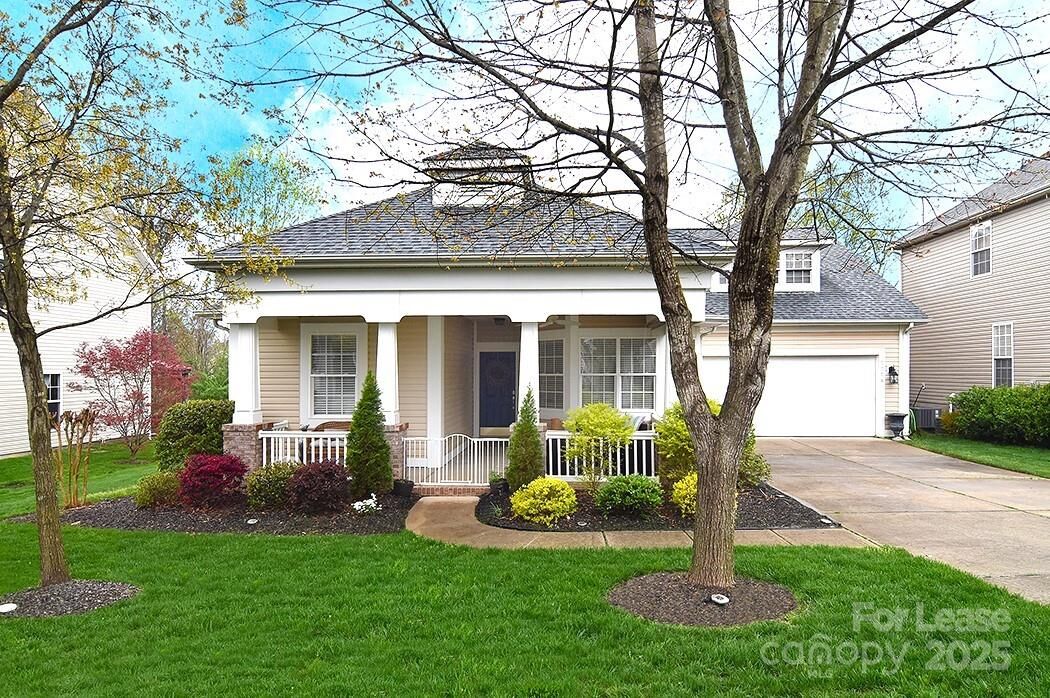 Property Photo:  1116 Sarandon Drive  NC 28104 