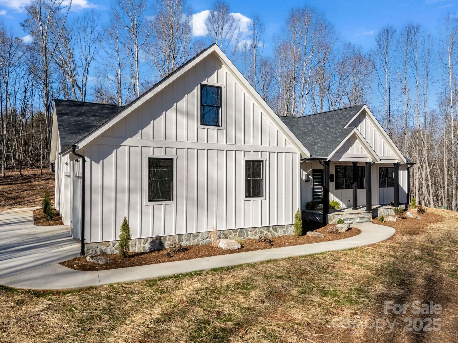 Property Photo:  135 Hilltop Street  NC 28655 