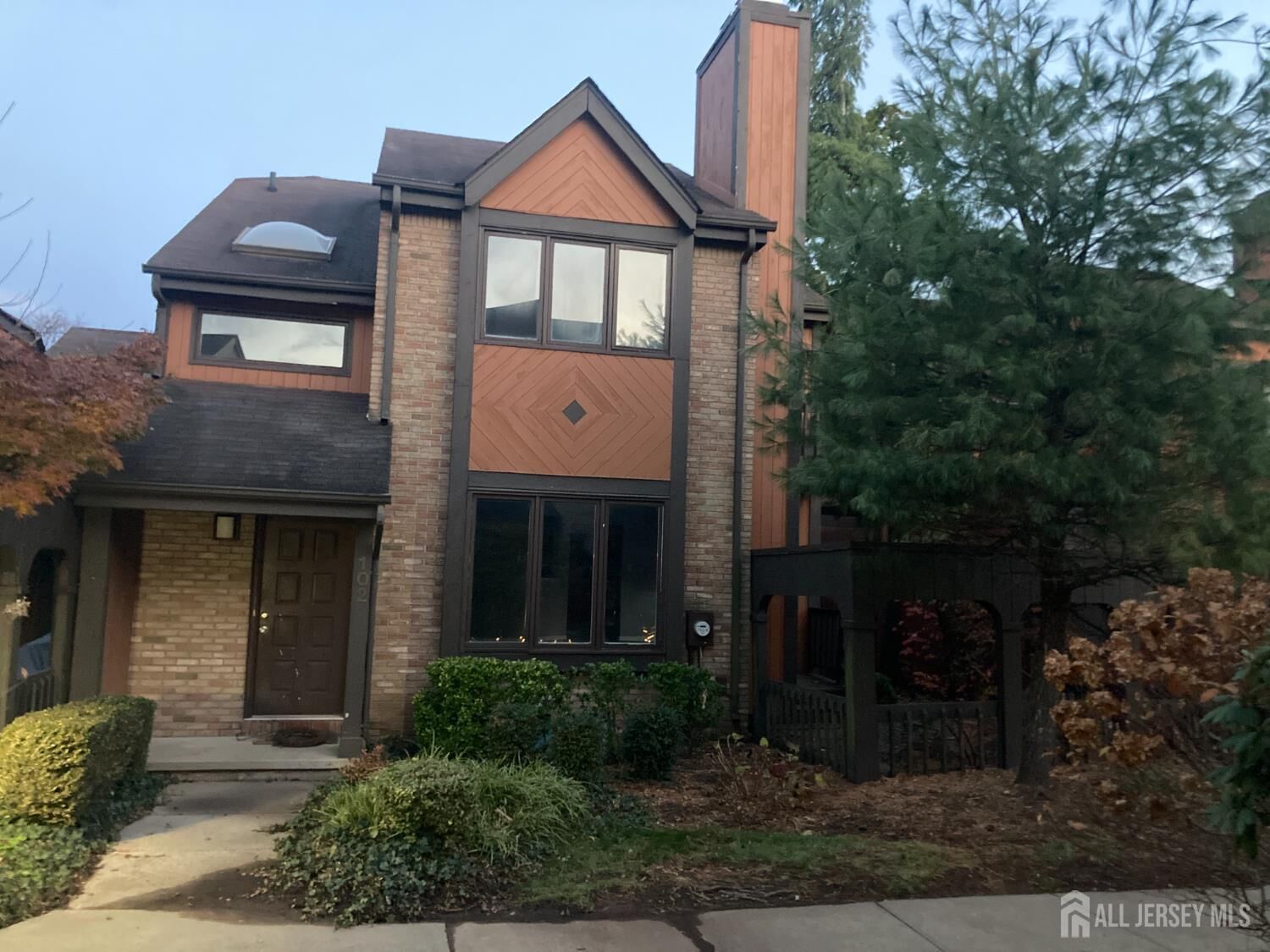 Property Photo:  102 Riverbend Drive  NJ 08902 