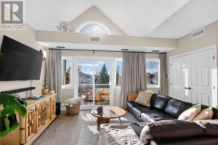 Property Photo:  137 Oldfield Drive C  ON K2G 7C8 