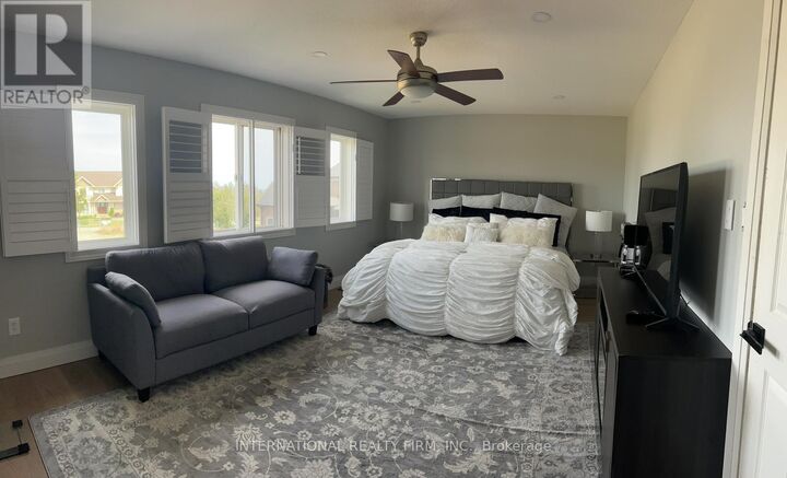 Property Photo: 113 Whitefish Crescent ON L8E 0A6