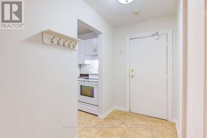 Property Photo:  148 Conway Drive 117  ON N6E 3N4 
