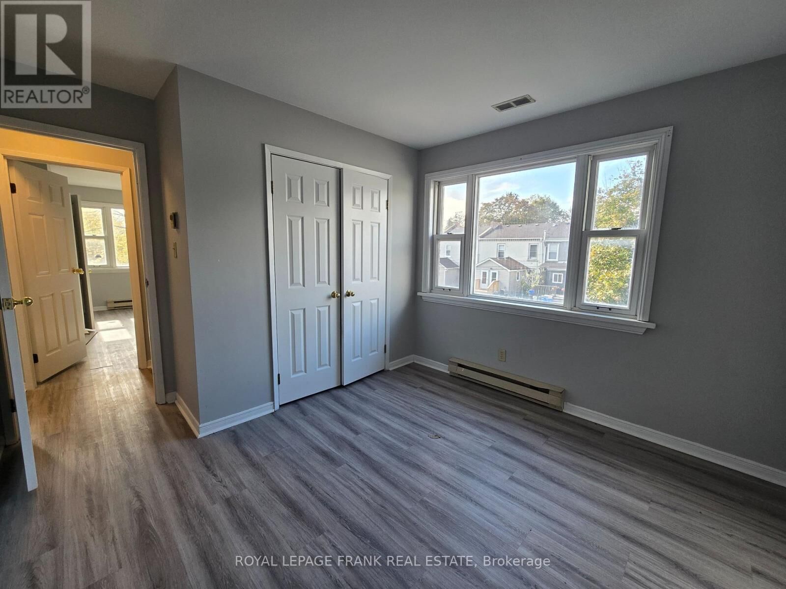 Property Photo:  129 King Street East 1  ON L1C 1N6 