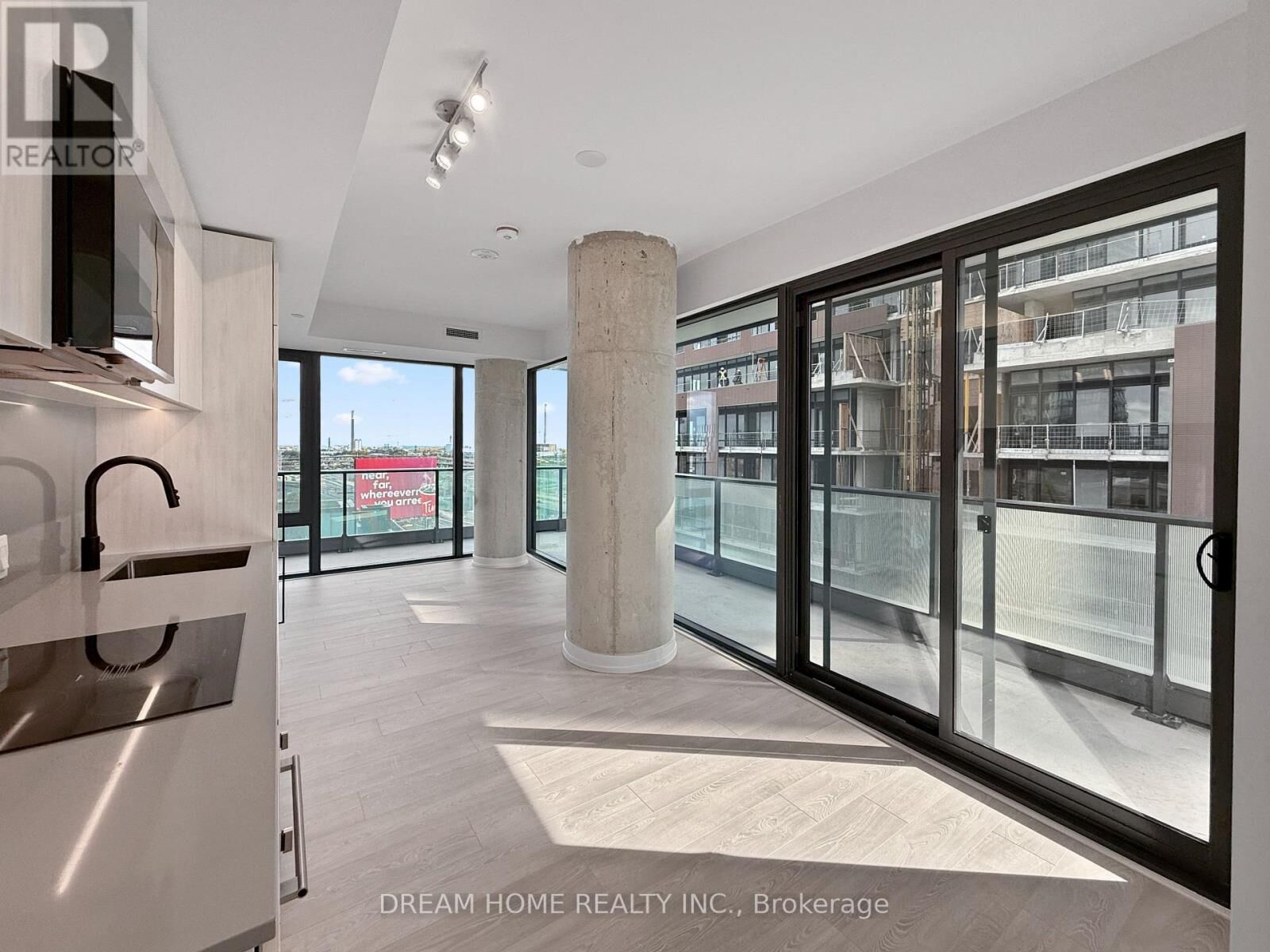 Property Photo:  35 Parliament Street 1202  ON M5A 0Z5 