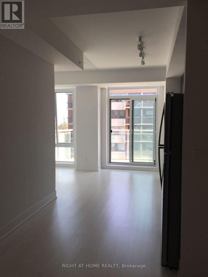 Property Photo:  68 Merton Street 706  ON M4S 0A7 