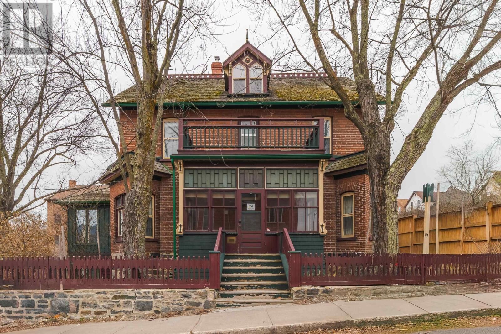 Property Photo:  127 Fifth Avenue South  ON P9N 2A3 