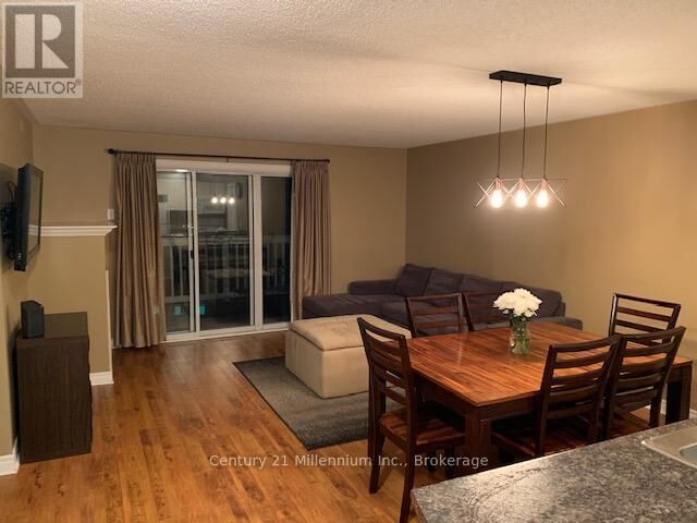 Photo de la propriété: 34 Dawson Drive 825 ON L9Y 5B4