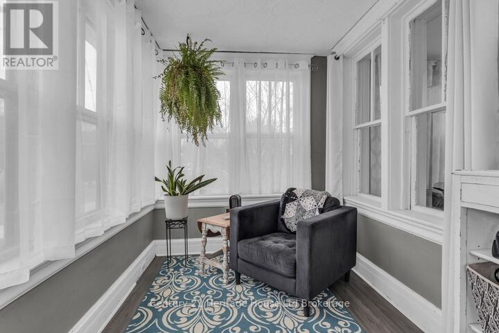 Photo de la propriété:  168 Wellington Street North  ON N4S 6R6 