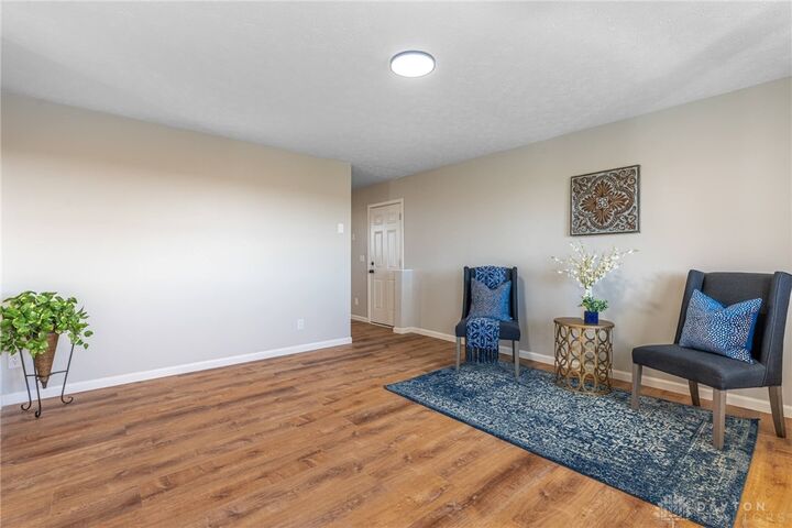 Property Photo: 8953 Davisson Road OH 43044