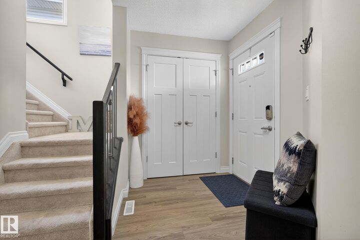 Property Photo:  64 Hamilton Court  AB T7X 0K4 