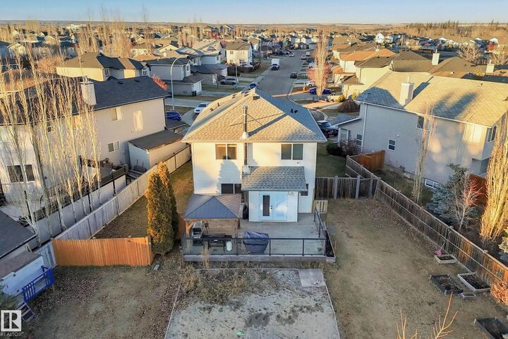 Property Photo:  62 Greystone Crescent  AB T7X 0A7 