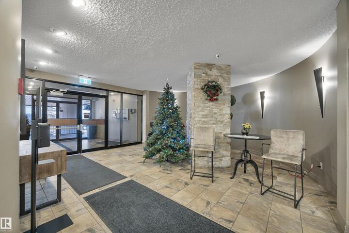 Property Photo: 10045 117 Street NW 506 AB T5K 1W8