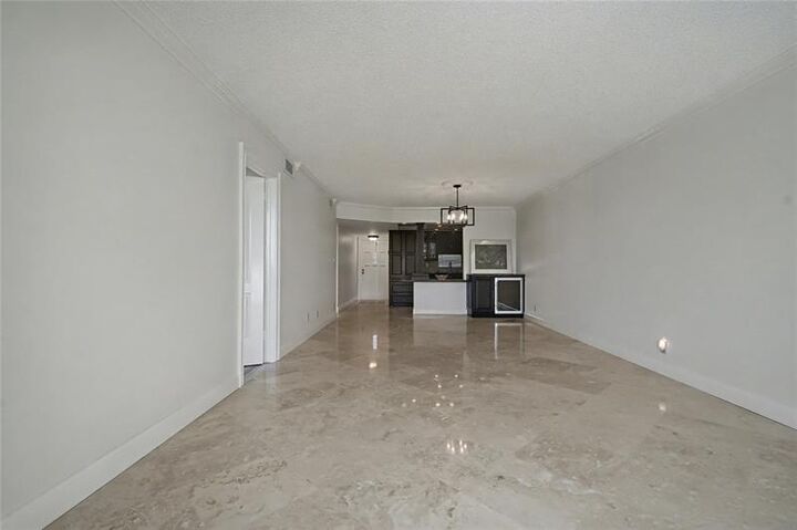 Property Photo:  9320 S Hollybrook Lake Dr 103  FL 33025 