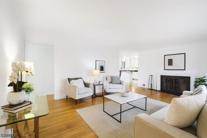 Property Photo:  17 Overhill Dr  NJ 07940 