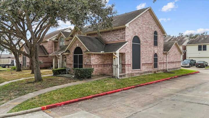 Property Photo: 1414 Cypress Cove Street TX 77571