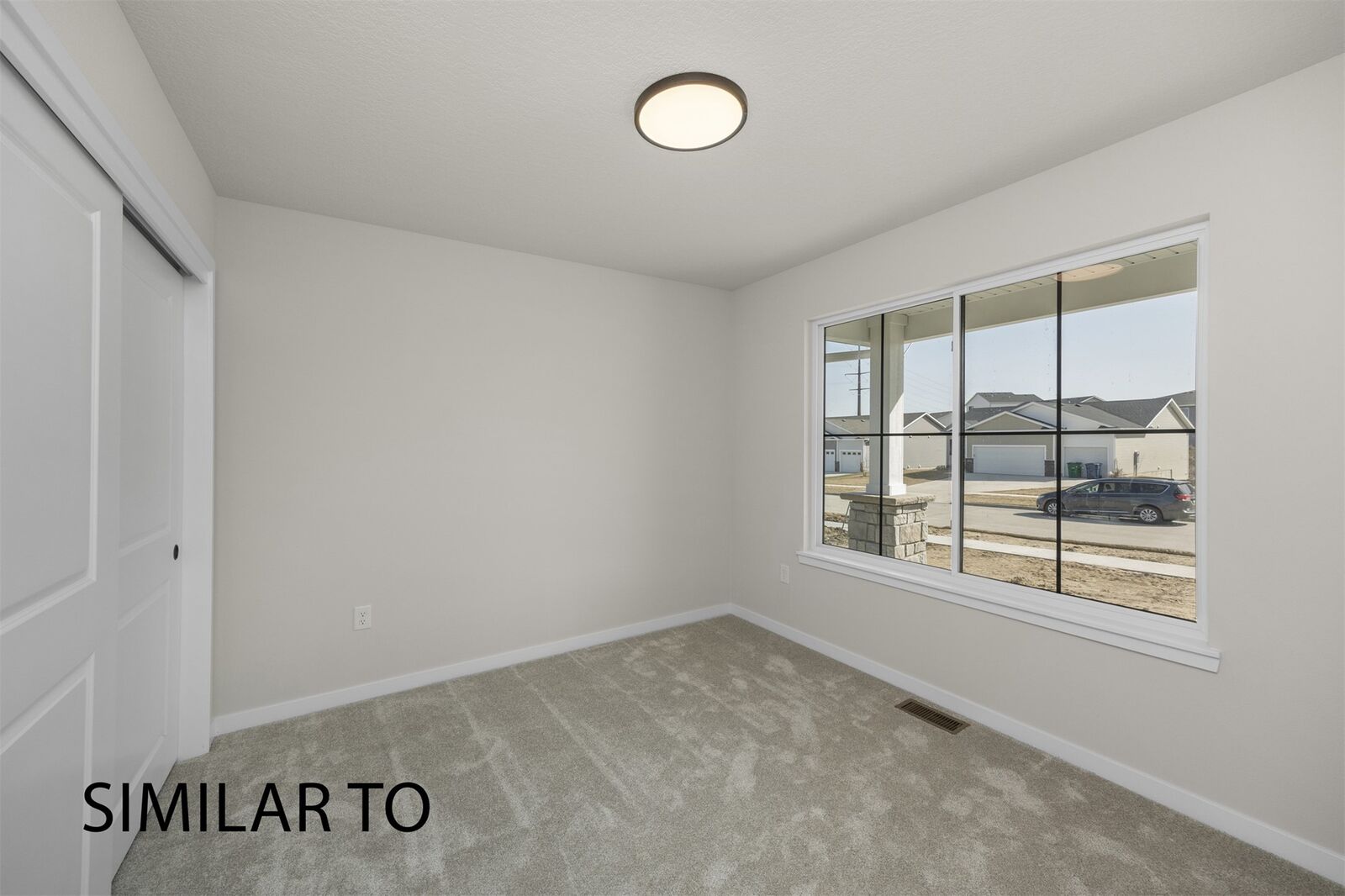 Property Photo:  1212 Featherstone Avenue NE  IA 50035 