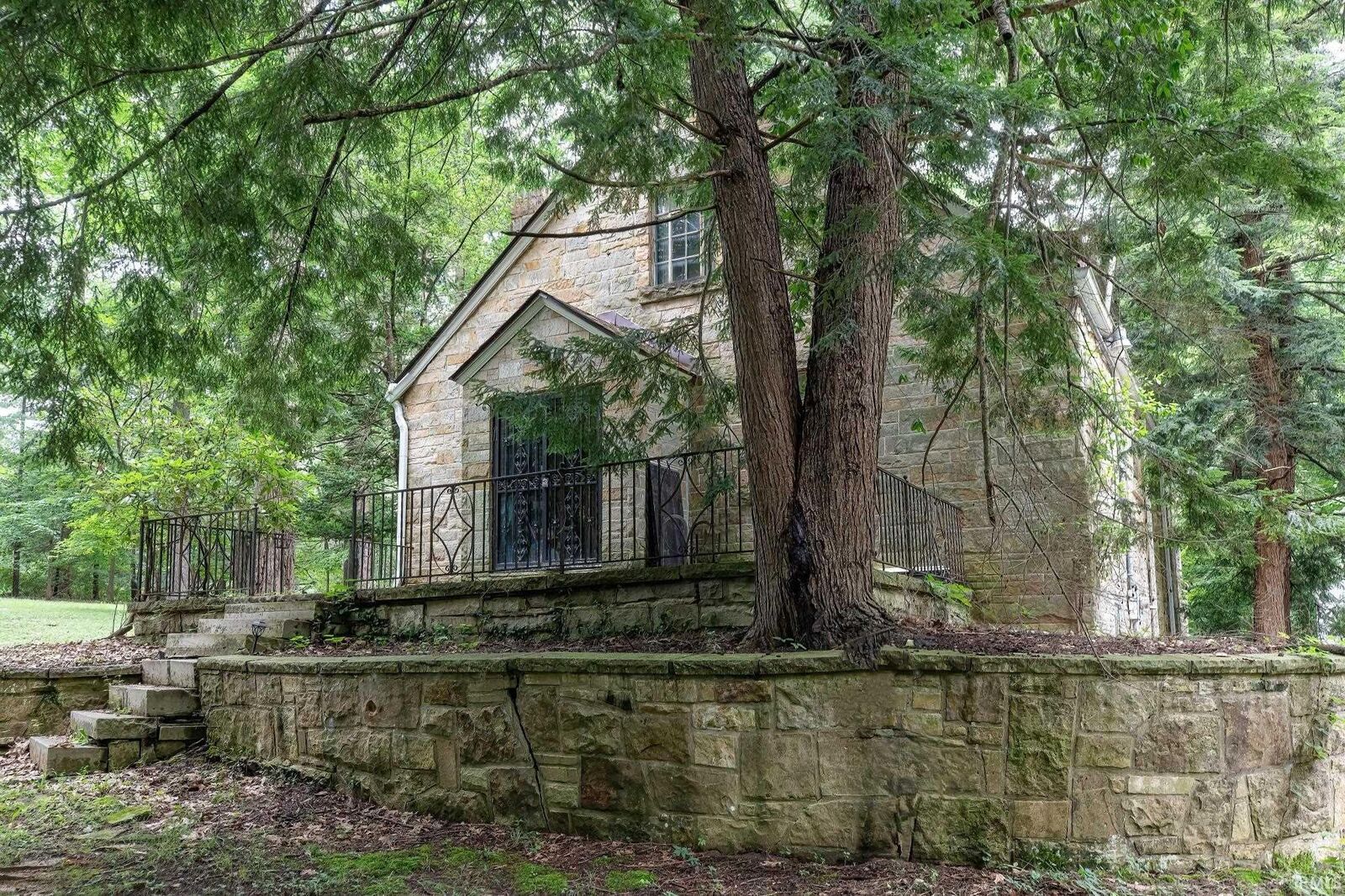 Property Photo: 5005 E State Road 46 IN 47401-9232