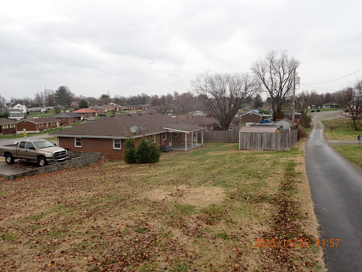 Property Photo:  102 Cave Springs Drive  KY 40444 