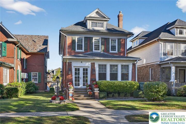 Property Photo:  1937 Washington Boulevard  PA 18042 