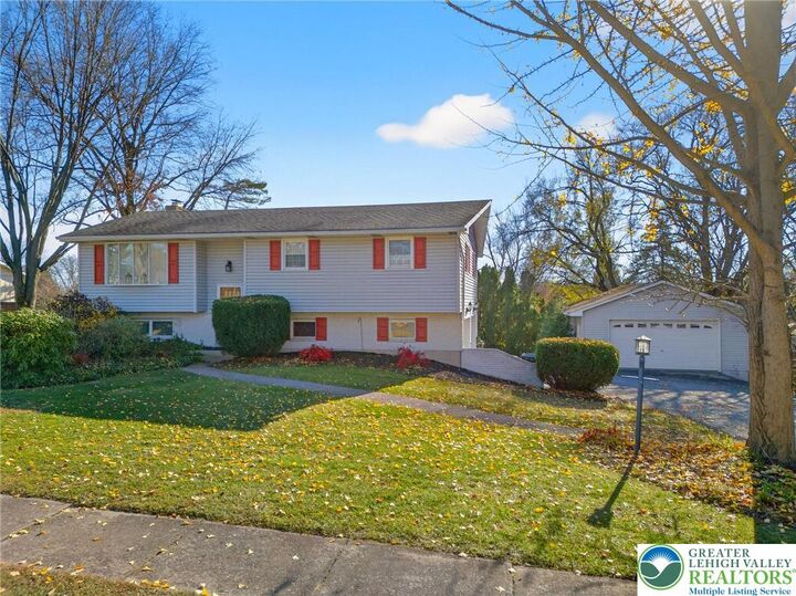 Property Photo:  5424 Clauser Road  PA 18069 