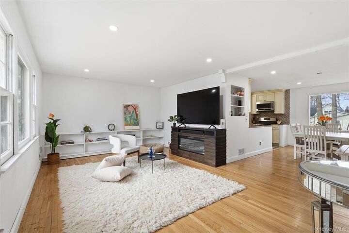 Property Photo: 22 Hovenkamp Avenue NY 10954