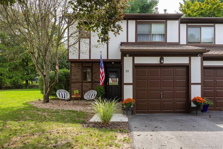 20 Amber Court  Poughkeepsie NY 12603 photo