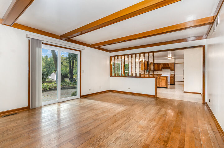 Property Photo: 1120 Colgate Court IL 60565