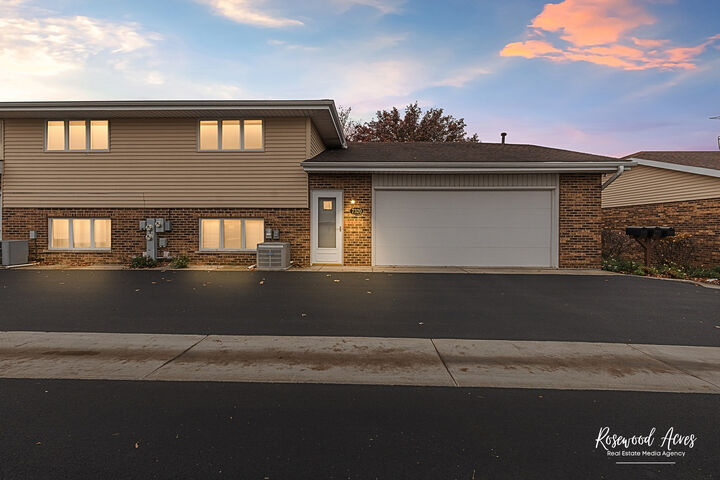 Property Photo:  7320 W 155th Street  IL 60462 