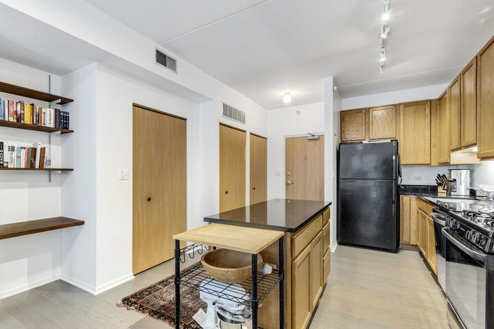 Property Photo:  515 Main Street 308  IL 60202 