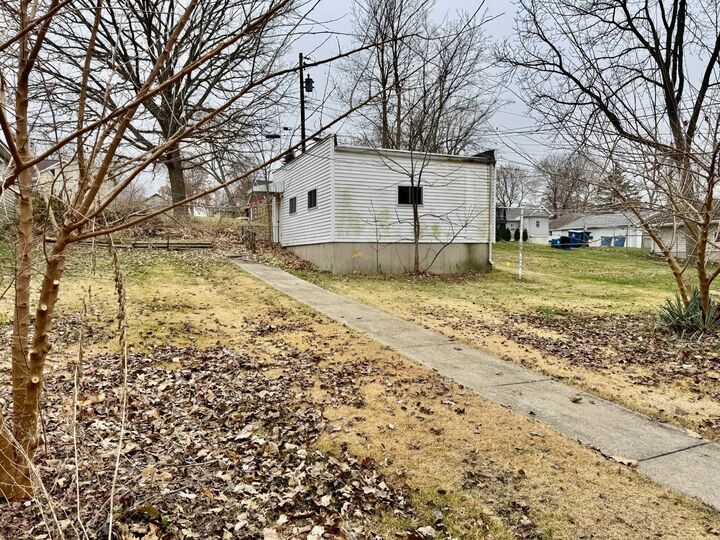 Property Photo: 119 E 2nd Street IL 61362