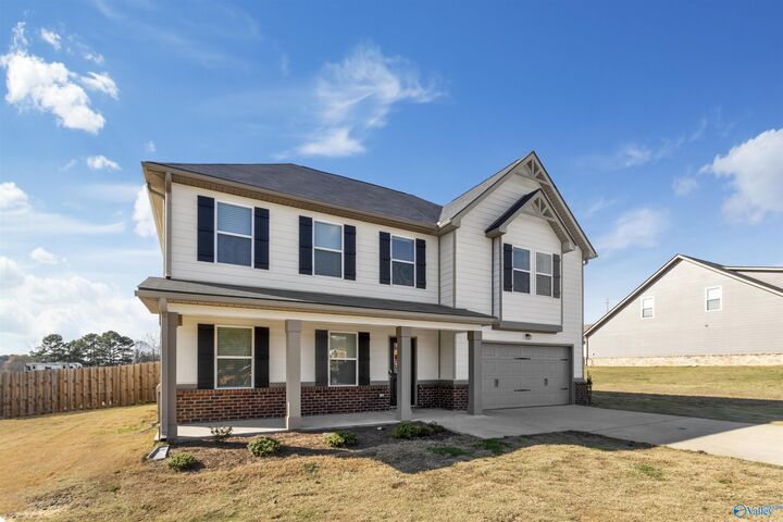 Property Photo:  400 Carver Drive SW  AL 35016 