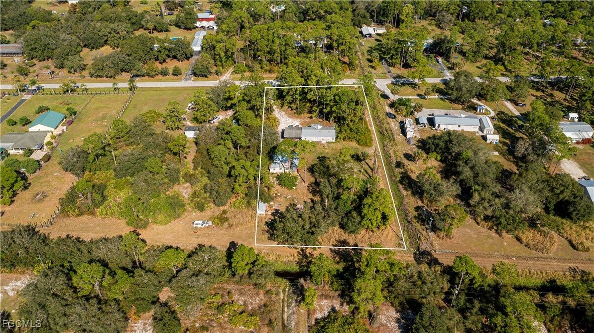 Property Photo:  4301 Fort Keis Avenue  FL 33935 
