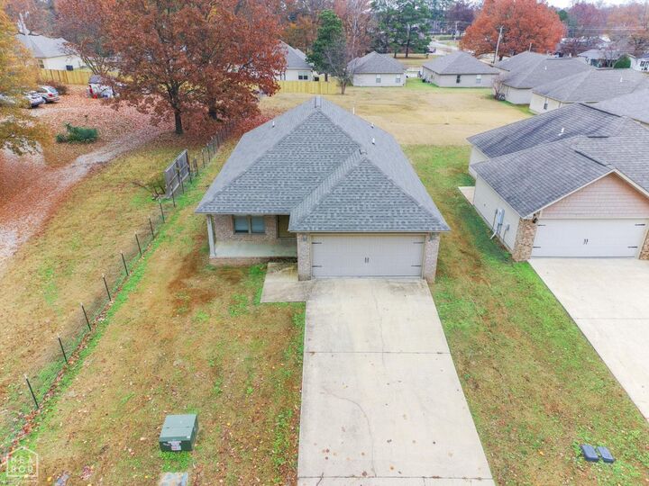 Property Photo:  322 W School Street  AR 72417 
