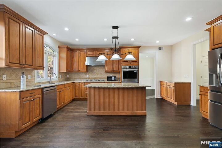 Property Photo:  20 Grove Street  NJ 07005 