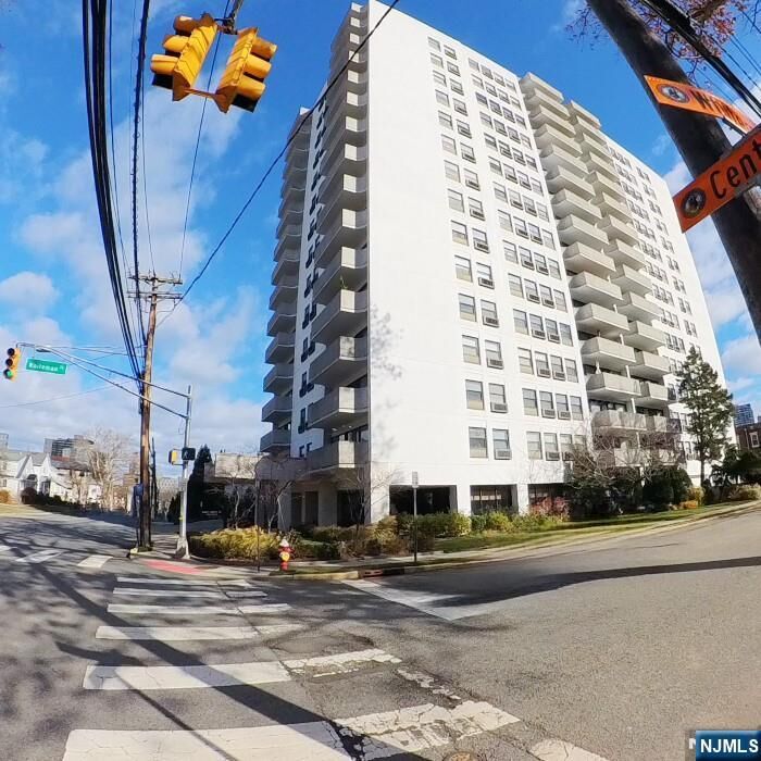 1600 Center Avenue 1D  Fort Lee NJ 07024 photo