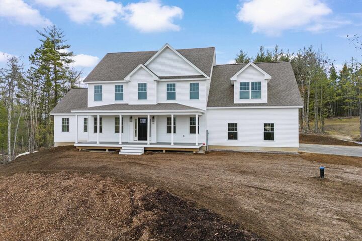 Property Photo:  26 Sawmill Lane  NH 03070 