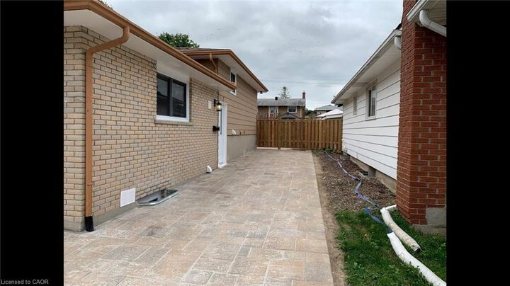 Property Photo: 44 Lucerne Drive 2 ON N2E 1B3