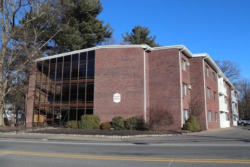 Property Photo: 915 Edgell Rd 73 MA 01701