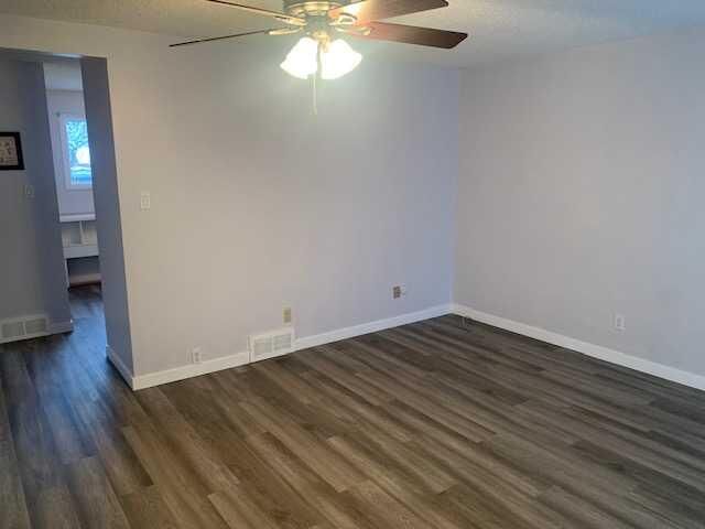 Property Photo:  18 Princeton Crescent W  AB T1K 4S4 