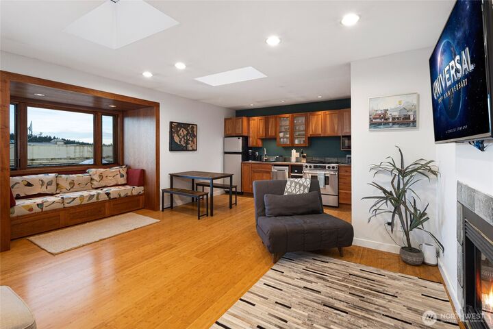 Property Photo:  310  Spring Street F  WA 98250 