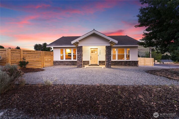 704 E Woodin Avenue  Chelan WA 98816 photo