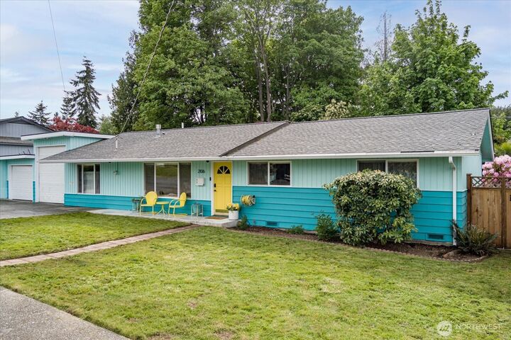 2106  E Avenue  Anacortes WA 98221 photo