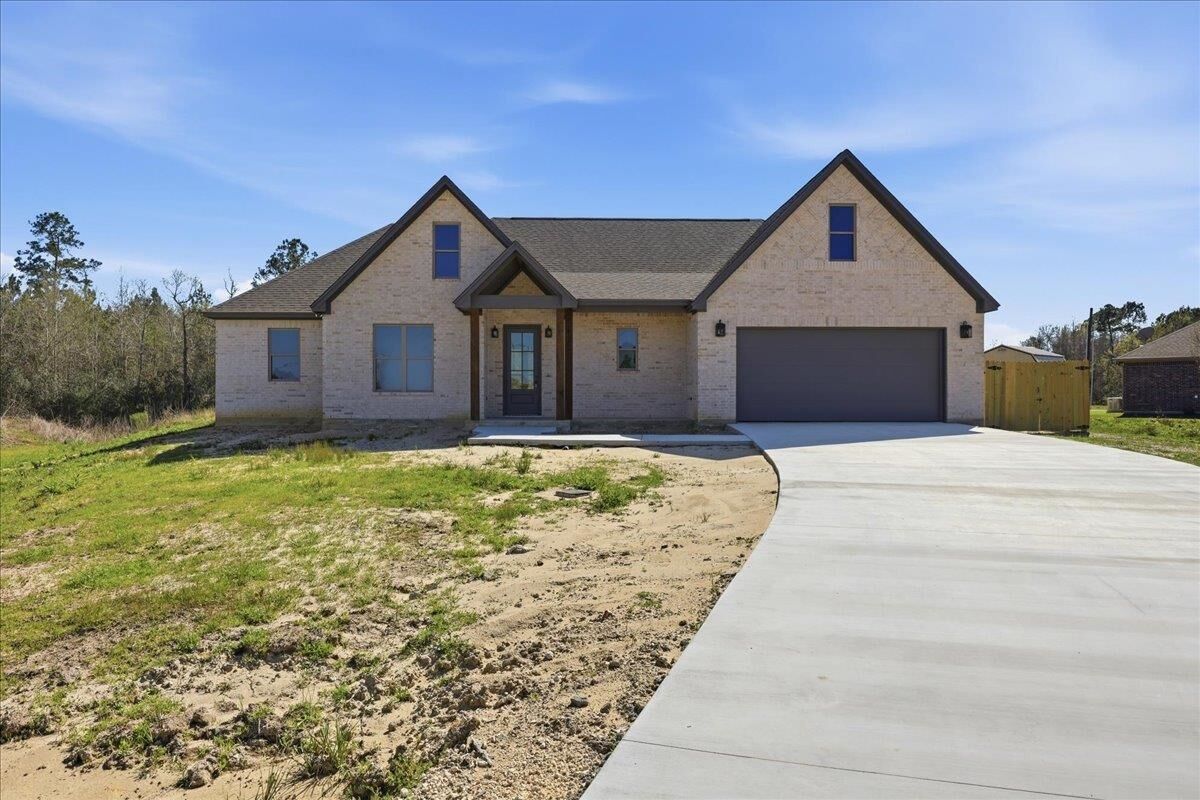 Property Photo:  3775 Buchanan Cir  TX 77630 