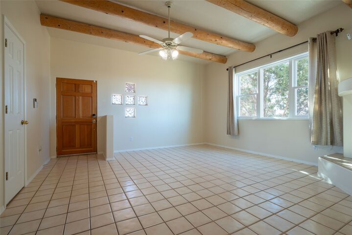 Property Photo:  7 Eldorado Way  NM 87508 
