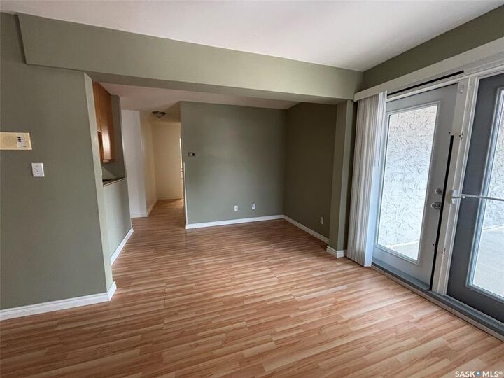 Property Photo: 431 4th Avenue N 304 SK S7K 2M4