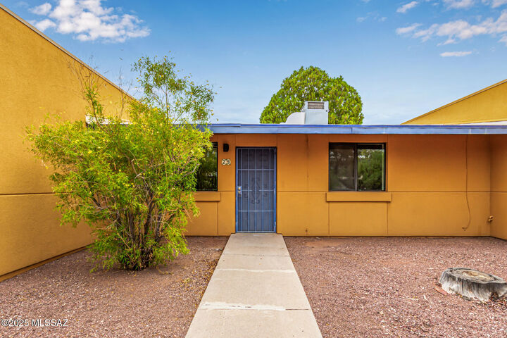 350 N Silverbell Road #29  Tucson AZ 85745 photo