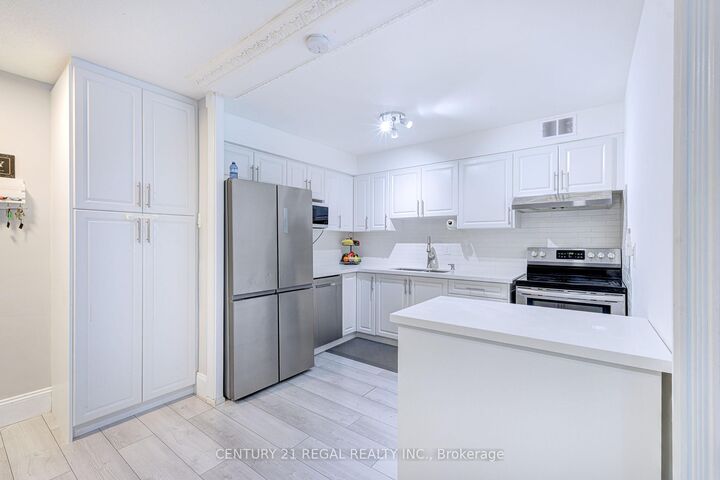 366 The East Mall N/A 139  Toronto ON M9B 6C6 photo