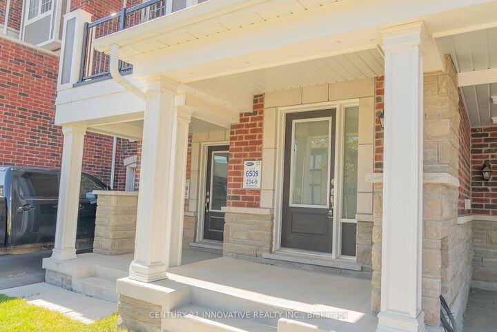 Property Photo:  3372 Swordbill Street  ON L1X 0N1 