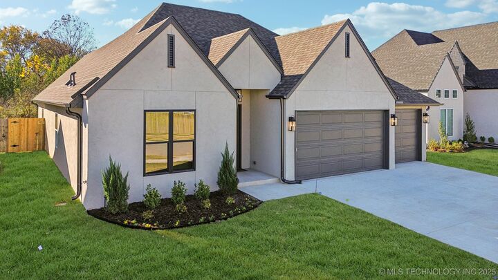 Property Photo:  2078 E 138th Street S  OK 74008 